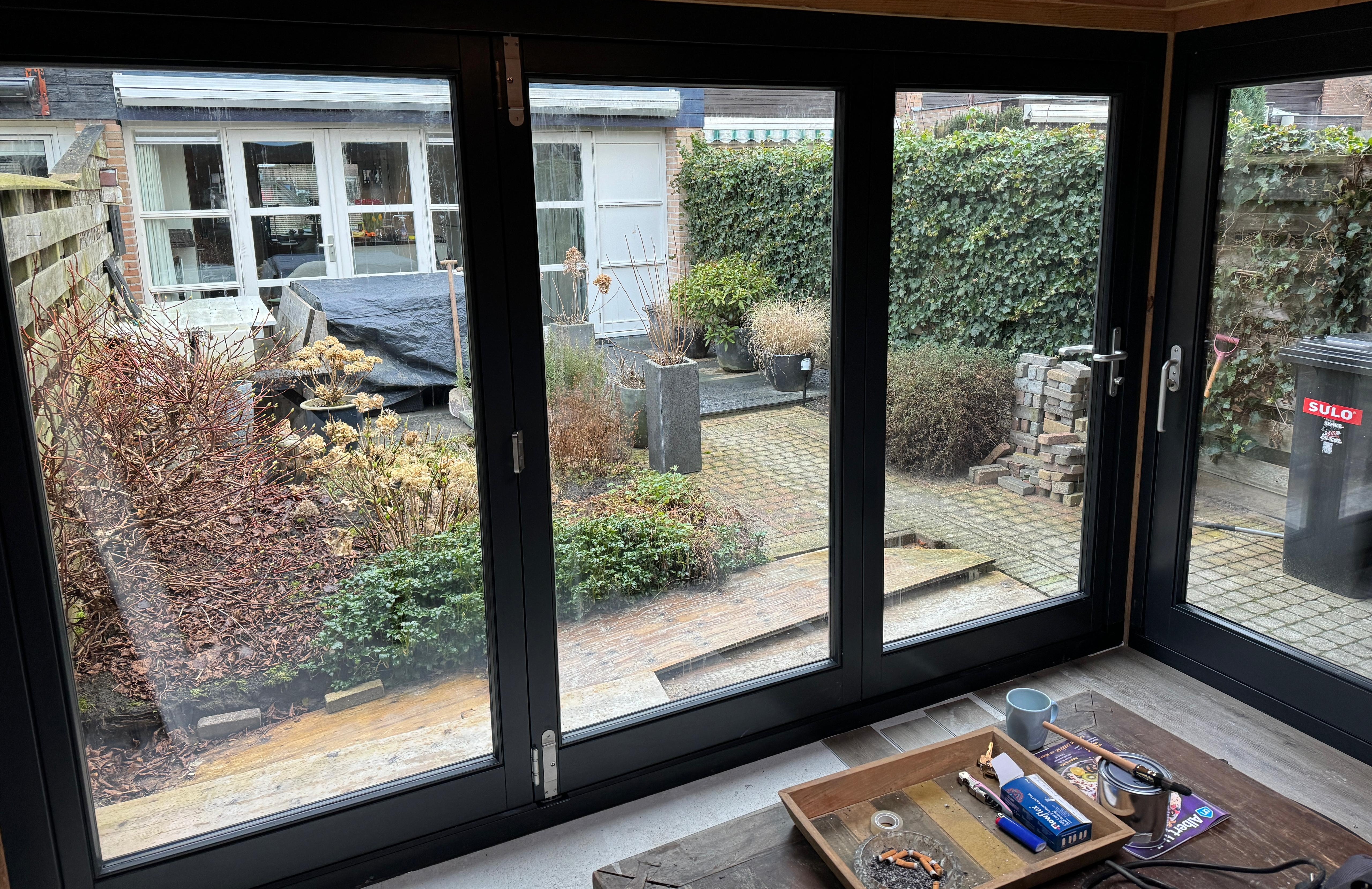 harmonica deuren, vouwdeuren, harmonica pui, vouwpui, harmonica vouwdeuren, houten vouwpui, buiten schuifpui, houten harmonica schuifpui, Accoya harmonica vouwdeuren