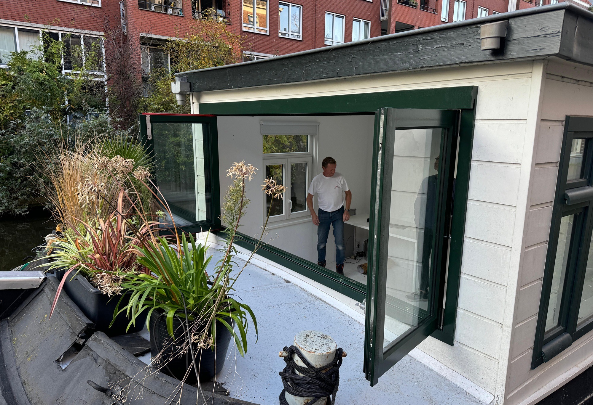 harmonica deuren, vouwdeuren, harmonica pui, vouwpui, harmonica vouwdeuren, houten vouwpui, buiten schuifpui, houten harmonica schuifpui, Accoya harmonica vouwdeuren