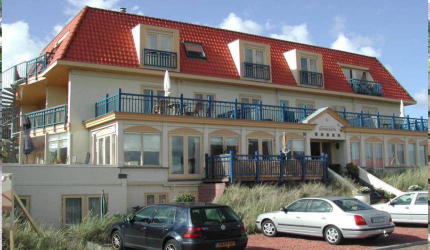 Deuren, ramen, hefschuifpui, vouwdeuren, harmonica vouwdeuren, schuiframen, authentieke kozijnen, duurzame kozijnen, isolerende kozijnen, Kozijnen van Kuiters, kozijnen van hout, houten kozijnen, houten deuren, houten ramen, isolatie kozijnen, Accoya kozijnen, kozijn van Accoya, Accoya bekleding,