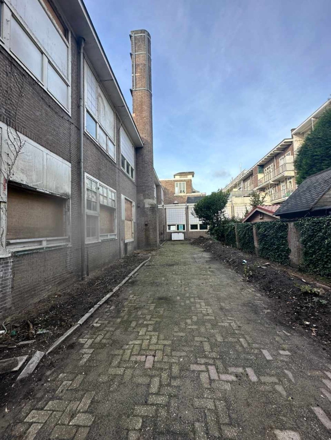 Kozijnen van Kuiters, kozijnen van hout, houten kozijnen, houten deuren, houten ramen, deur van hout, duurzame kozijnen, isolatie kozijnen, Accoya kozijnen, kozijn van Accoya, Accoya bekleding, luiken, shutters, buiten luik,