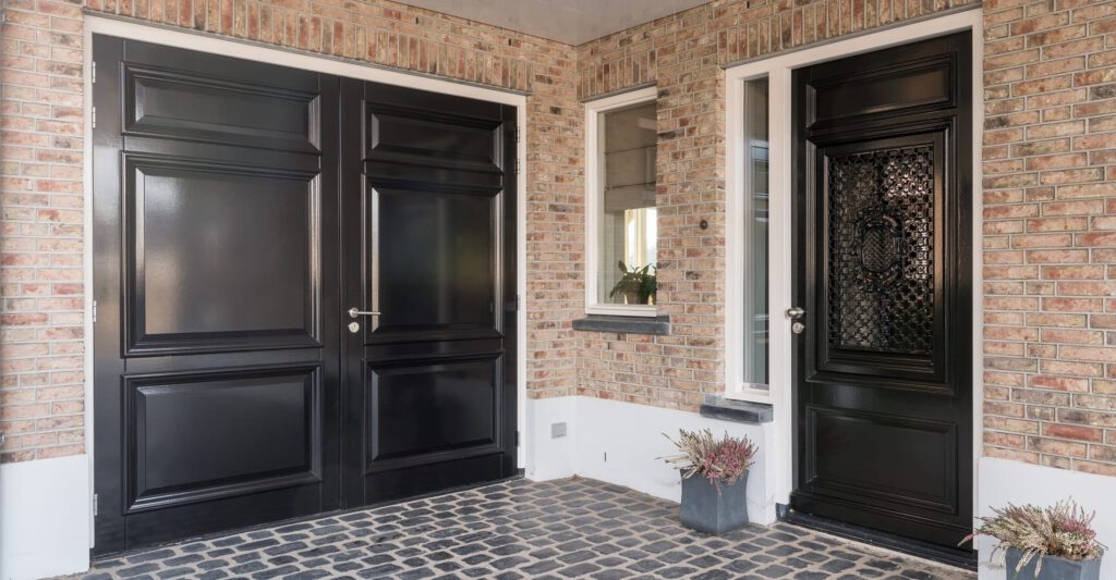 Houten voordeur, deuren van hout, voordeur van hout, Accoya voordeur, Alulight deur, thermo light deur, hardhout voordeur,