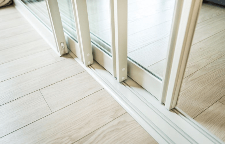 schuifpui, schuifdeuren, midden schuifpui, midden schuifdeuren, hef schuifpui, hf schuifpui, houten schuifpui, schuifpui van hout, Volhout schuifpui,